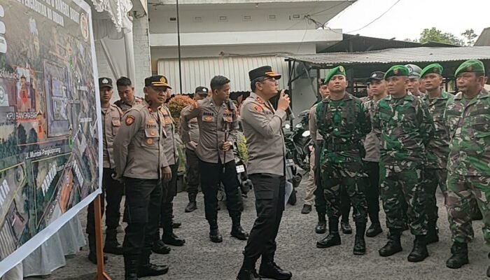 Kapoltes Bangka Barat  Hadiri Rapat Pleno Terbuka di Kantor KPU Kab Babar